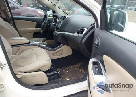 2013 Dodge Journey Sxt z USA, uszkodzony, nr VIN 3C4PDDBG1DT593235